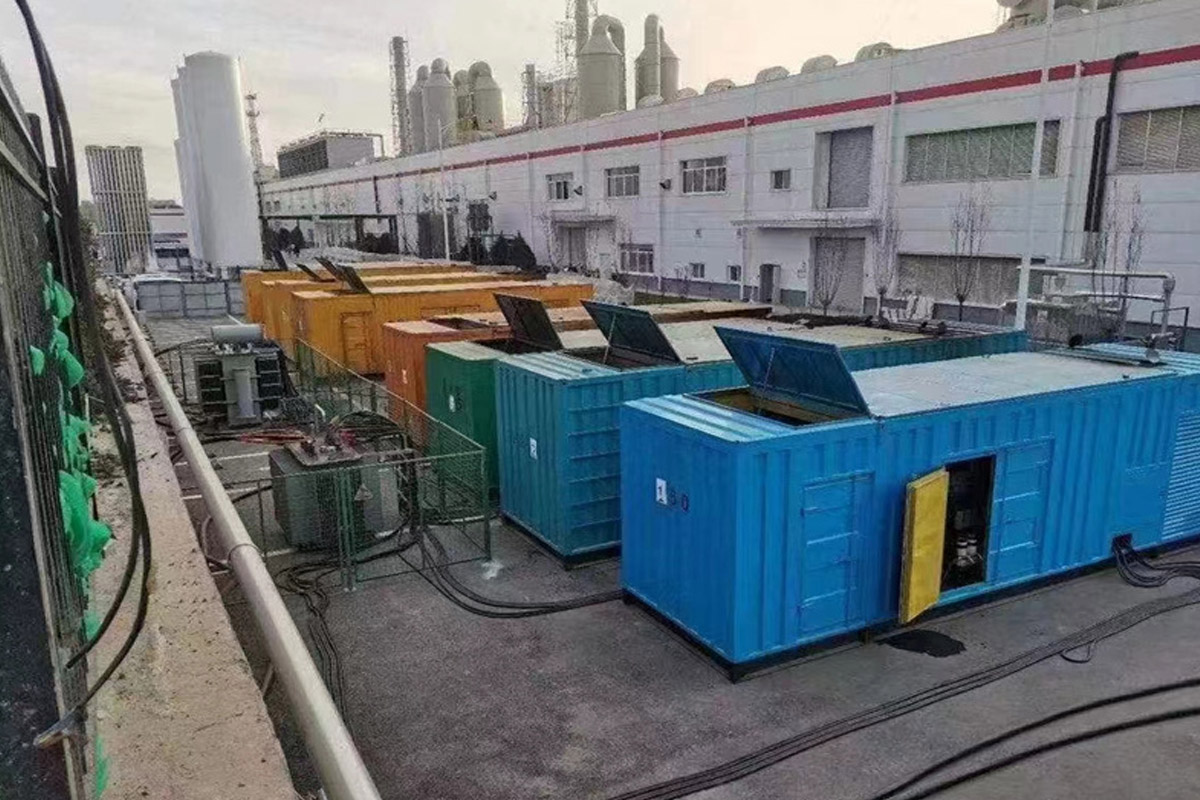 彝良发电机租赁施工现场